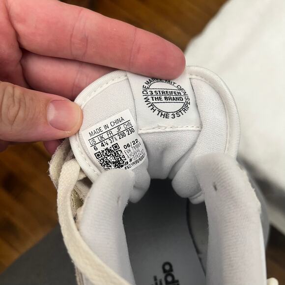 Adidas Forum Mid Cloud White Women's sz 6 US NWOB HQ9949 - Picture 13 of 14